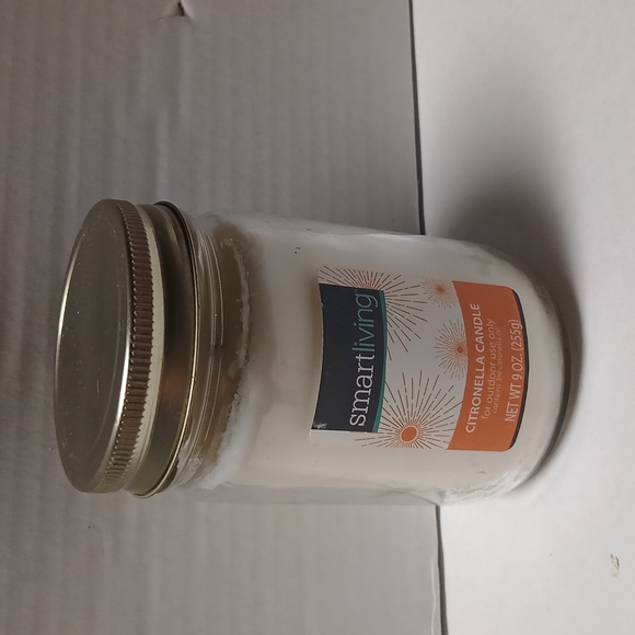Citronella Outdoor Candle NWT - Picture 3 of 5